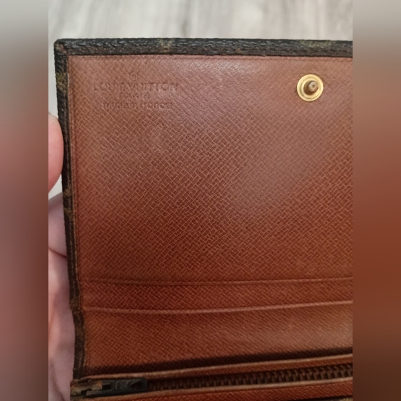 Louis Vuitton Monogram Canvas Porte Monnaie Tresor Wallet - Picture 8 of 12